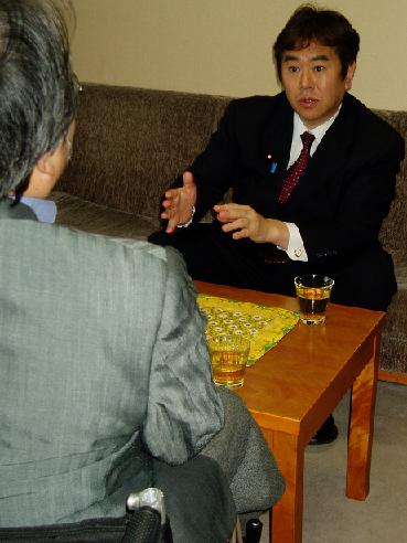 原口一博議員写真